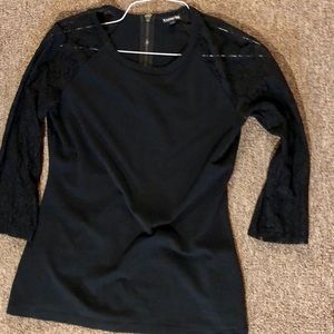 🔥3/$20🔥EXPRESS⚡️ BLACK FITTED TOP😍